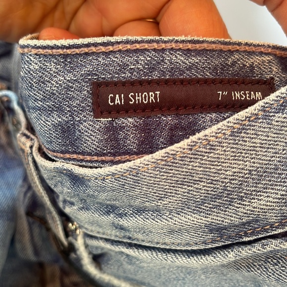 Edwin Womens Cai Longer Length Distressed Jean Shorts in Viva Size 25 - Picture 6 of 9